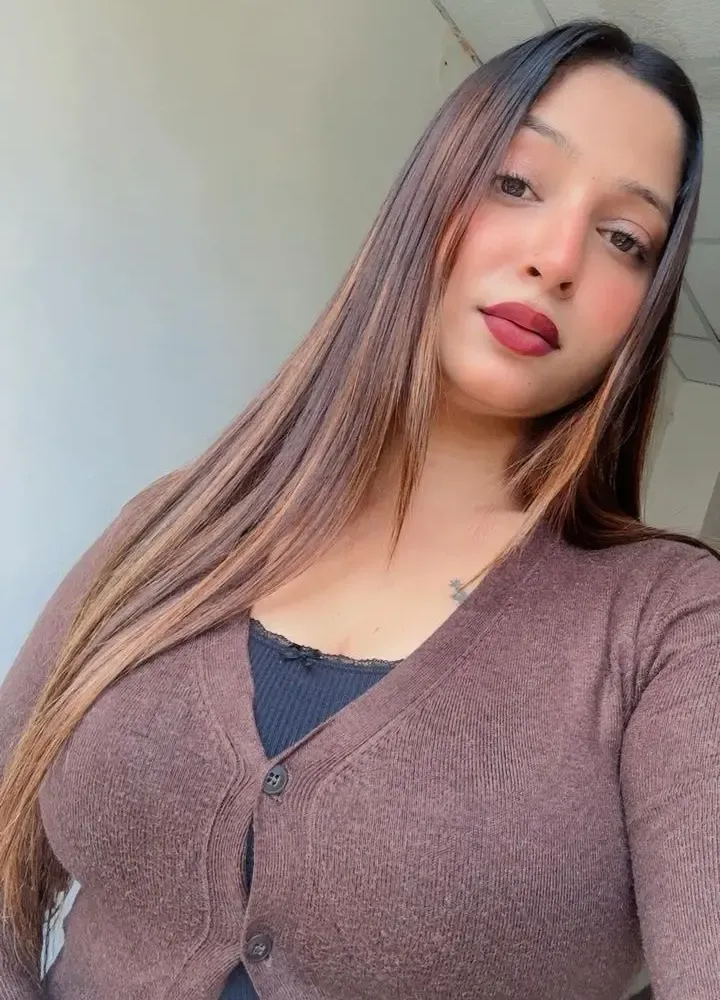 Aisha Bose, verified companion in Juhu