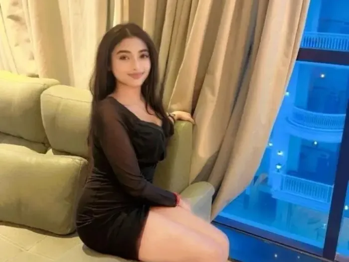 Meera Kapoor, escort model in Lower Parel